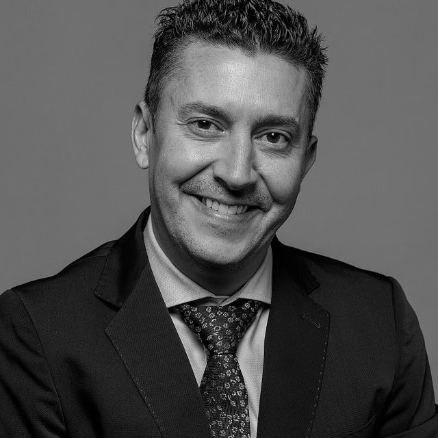 Odontólogo doctor Antonio Jiménez Garrudo - Clínica dental Sorias Salamanca
